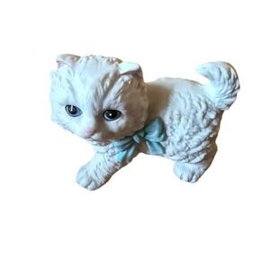 HOMCO Home Interiors Persian Kitten Cat Figurine White Blue Bow Vintage